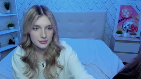 Julia online show from 09-08-25, 02:27