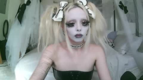 vampire fang  online show from 02-13-26, 08:05