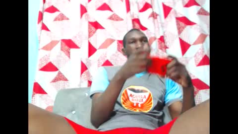 Snapshot of black30cmdick chatting on 12-18-24, 01:05 maquina online show from 12-18-24, 01:05