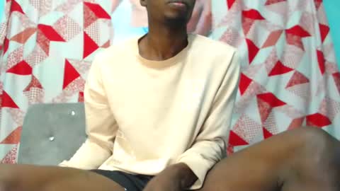 Snapshot of black30cmdick chatting on 02-15-25, 02:00 maquina online show from 02-15-25, 02:00