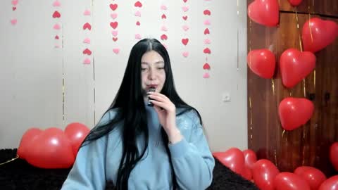 Snapshot of black_berry_bla_ck chatting on 02-19-25, 03:27 black_berry_bla_ck online show from 02-19-25, 03:27