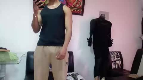 black_hot26 online show from 10-04-25, 01:53