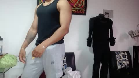 black_hot26 online show from 11-20-25, 02:06