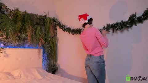 Jenny online show from 12-17-24, 10:34