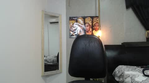 black_king_241 online show from 10-06-25, 03:26