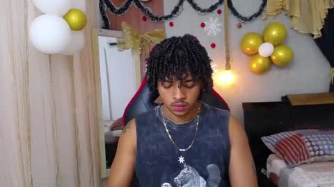 black_king_241 online show from 11-21-25, 04:33