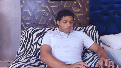 black_king_241 online show from 06-05-26, 01:39