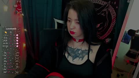 Snapshot of black_kittie_01 chatting on 01-06-25, 04:55 Black Kittie Wednesday - 1300 - 1900 GMT help me get 100 thumbs up online show from 01-06-25, 04:55