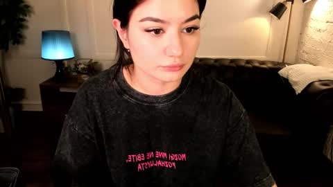 Mon Mon online show from 09-19-25, 02:46