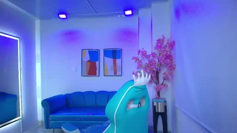 Snapshot of black_roseee chatting on 05-20-26, 03:56 Rousse online show from 05-20-26, 03:56