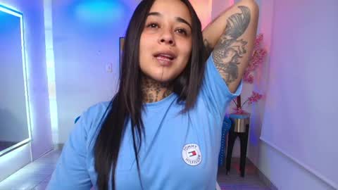 Snapshot of black_roseee chatting on 06-05-26, 03:57 Rousse online show from 06-05-26, 03:57