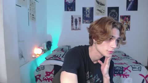 Snapshot of black_skull22 chatting on 01-01-25, 02:09 Bryan online show from 01-01-25, 02:09