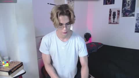 Snapshot of black_skull22 chatting on 03-09-25, 10:52 Bryan online show from 03-09-25, 10:52