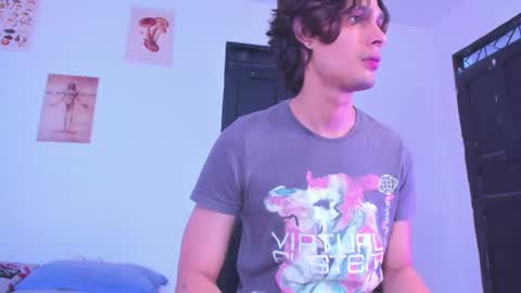 Snapshot of black_skull22 chatting on 09-23-25, 07:50 Bryan online show from 09-23-25, 07:50