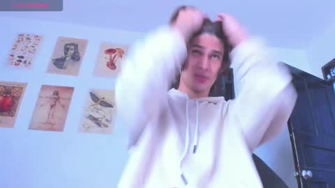 Snapshot of black_skull22 chatting on 12-04-25, 09:34 Bryan online show from 12-04-25, 09:34