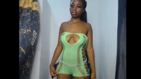 lela online show from 05-01-26, 06:12