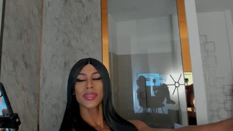 Snapshot of blackbeauty_ts chatting on 12-03-24, 02:05 Nina online show from 12-03-24, 02:05