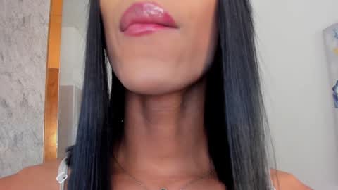 Snapshot of blackbeauty_ts chatting on 12-05-24, 01:38 Nina online show from 12-05-24, 01:38