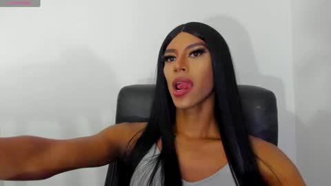 Snapshot of blackbeauty_ts chatting on 01-12-25, 05:44 Nina online show from 01-12-25, 05:44