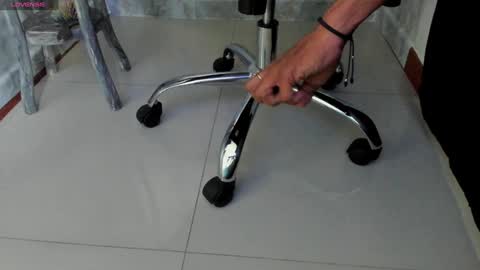 Snapshot of blackbeauty_ts chatting on 01-15-25, 10:24 Nina online show from 01-15-25, 10:24