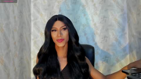 Snapshot of blackbeauty_ts chatting on 01-20-25, 12:57 Nina online show from 01-20-25, 12:57