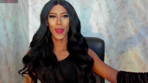 Snapshot of blackbeauty_ts chatting on 01-22-25, 01:53 Nina online show from 01-22-25, 01:53