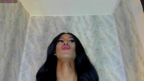 Snapshot of blackbeauty_ts chatting on 02-01-25, 11:37 Nina online show from 02-01-25, 11:37