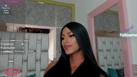 Snapshot of blackbeauty_ts chatting on 02-12-25, 03:49 Nina online show from 02-12-25, 03:49