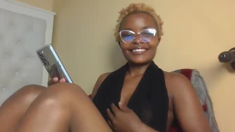 Snapshot of blackcoco20 chatting on 11-22-25, 07:13 Blackcoco online show from 11-22-25, 07:13