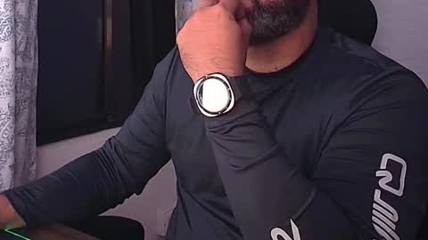 Snapshot of blackfirebird chatting on 09-20-25, 03:40 blackfirebird online show from 09-20-25, 03:40