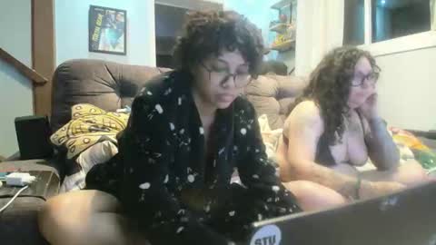 Snapshot of blackittys2 chatting on 05-13-26, 05:05 blackittys2 online show from 05-13-26, 05:05