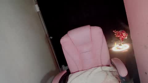 JUST CALL ME KEYLAH 3 online show from 12-13-25, 08:14