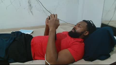blackmuscles77 online show from 06-05-26, 07:25
