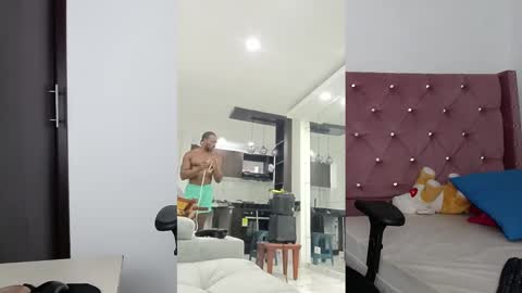 Twtter 1MikeBeckford            Onlyfns beckfordmike online show from 02-24-25, 01:24