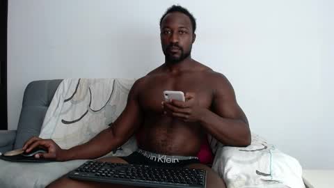 Twtter 1MikeBeckford            Onlyfns beckfordmike online show from 04-17-26, 01:58