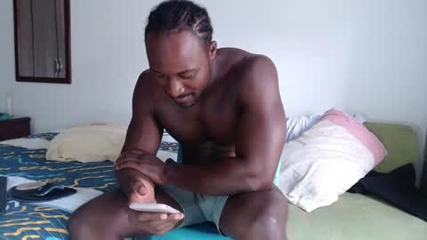 Twtter 1MikeBeckford            Onlyfns beckfordmike online show from 07-29-26, 08:40