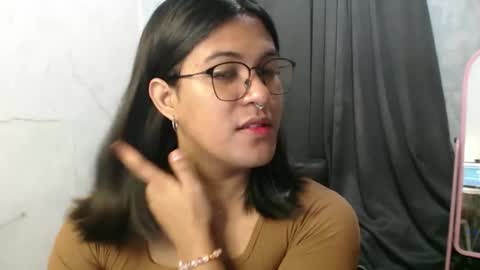 Ellez online show from 09-28-25, 06:24