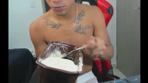 Snapshot of blacksex_boy chatting on 01-18-26, 07:17 Marlon online show from 01-18-26, 07:17