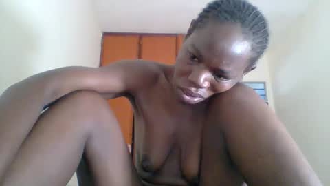 Snapshot of blacksexygal chatting on 09-11-25, 12:49 SARAH online show from 09-11-25, 12:49