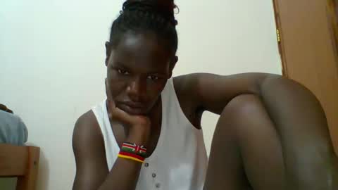 Snapshot of blacksexygal chatting on 11-10-25, 11:26 SARAH online show from 11-10-25, 11:26