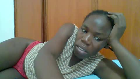Snapshot of blacksexygal chatting on 12-16-25, 08:14 SARAH online show from 12-16-25, 08:14