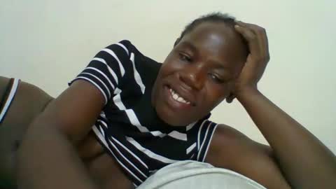 SARAH online show from 04-10-26, 06:23