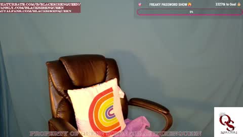 Queen Siren online show from 07-05-26, 01:56