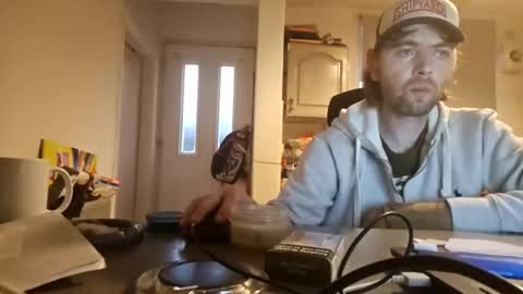 Snapshot of blackvswhite2022 chatting on 10-16-25, 06:25 blackvswhite2022 online show from 10-16-25, 06:25