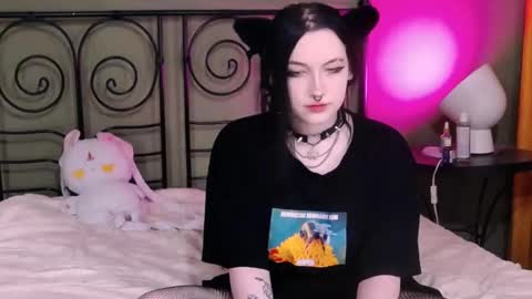 Snapshot of blacky_tea chatting on 09-27-25, 01:10 blacky_tea online show from 09-27-25, 01:10