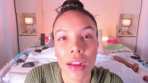 GRACE online show from 11-21-25, 04:05