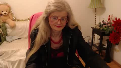 Snapshot of blairfort chatting on 12-10-24, 10:58 blairfort online show from 12-10-24, 10:58