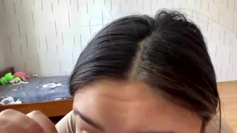 Mila online show from 04-18-26, 07:23