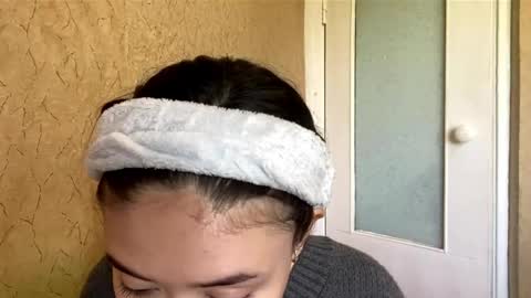 Mila online show from 05-13-26, 12:02