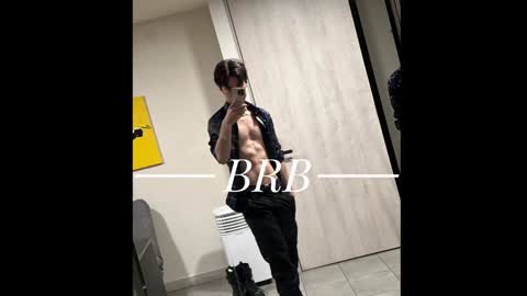 Snapshot of blakeshatter chatting on 12-06-24, 02:24 blakeshatter online show from 12-06-24, 02:24